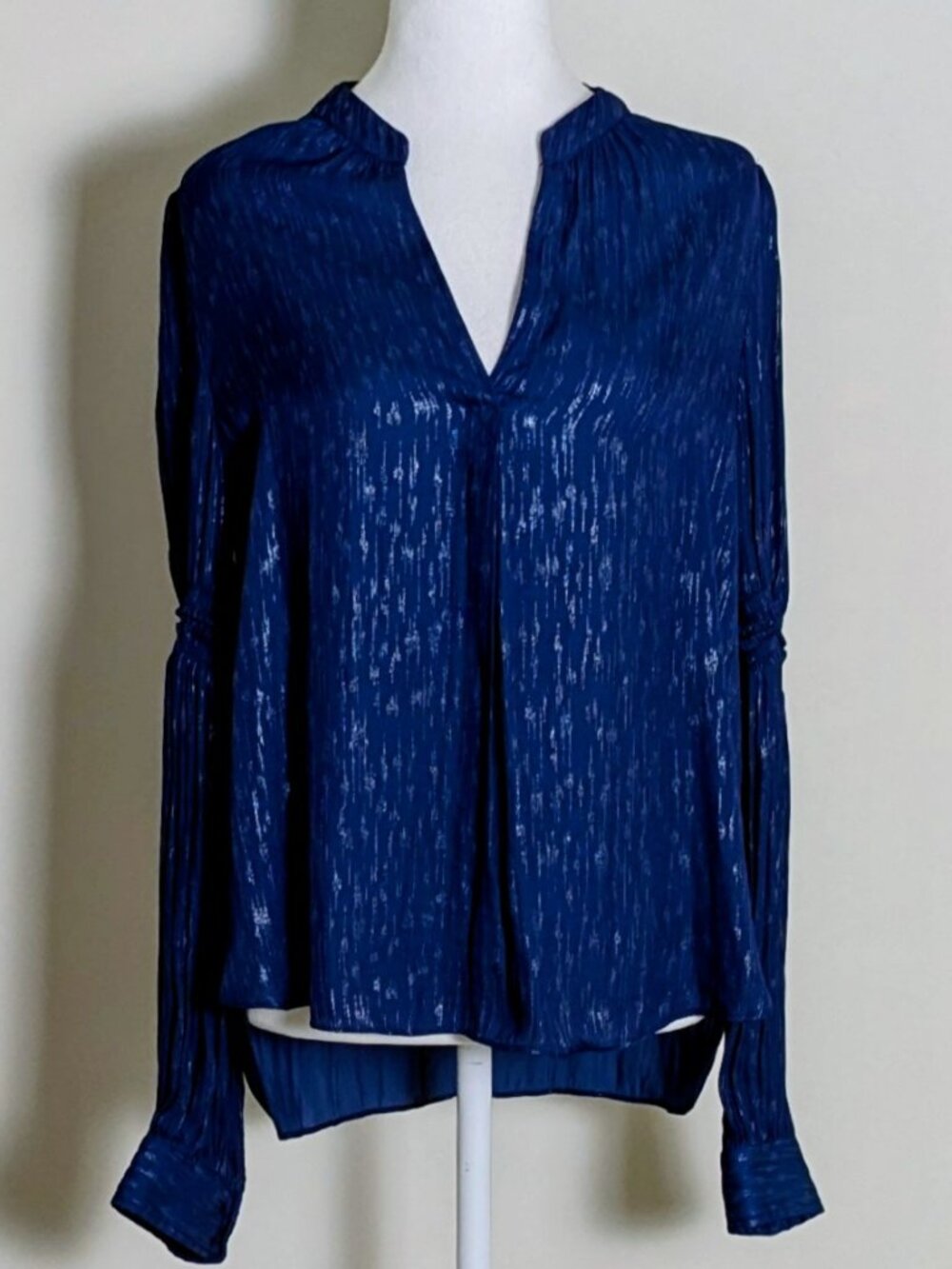 CURRENT AIR LOS ANGELES Women's Long Sleeve Blouse Top  Size M  Blue Silver